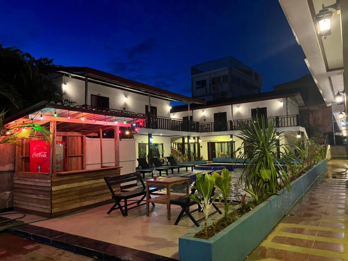 Jasmine Garden Resort ヴァンヴィエン エクステリア 写真