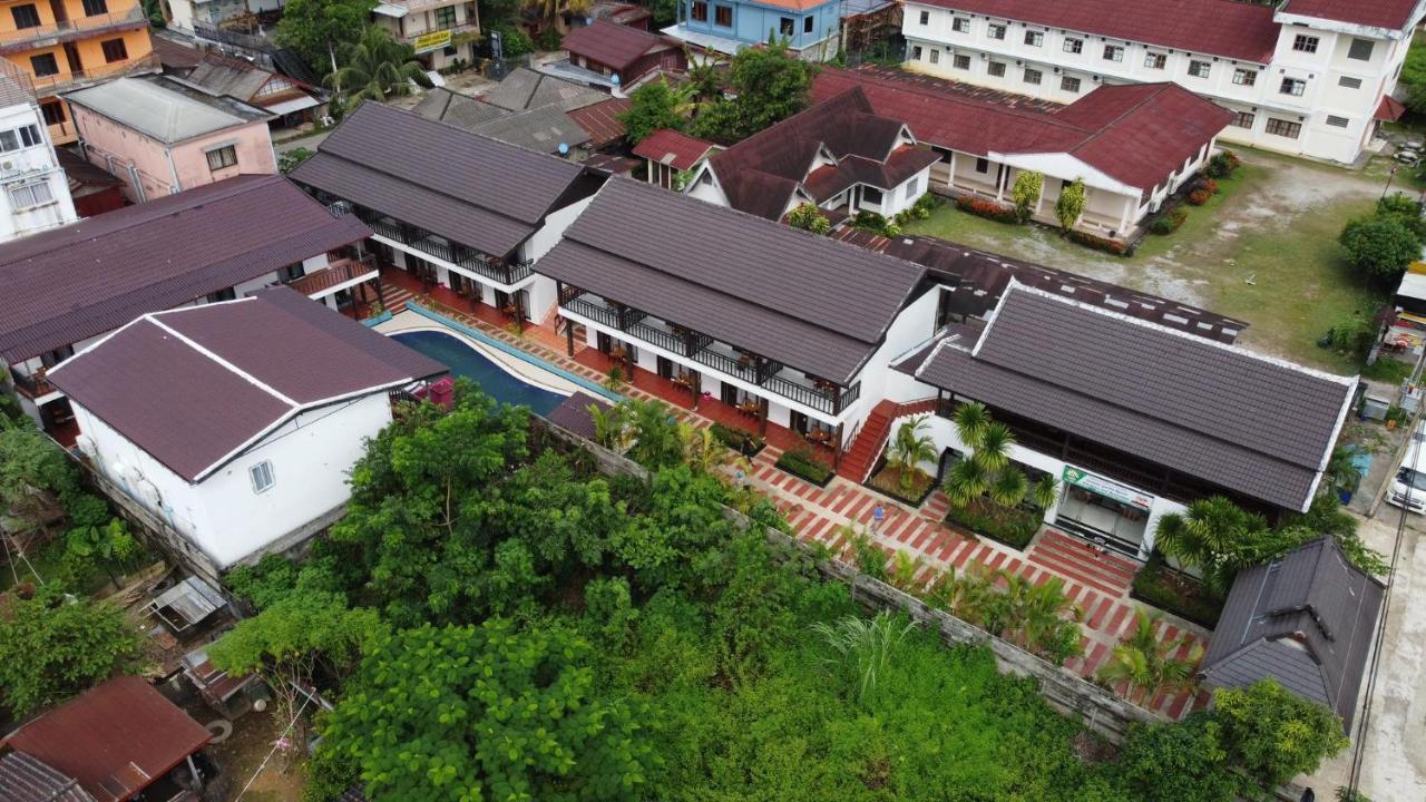 Jasmine Garden Resort ヴァンヴィエン エクステリア 写真